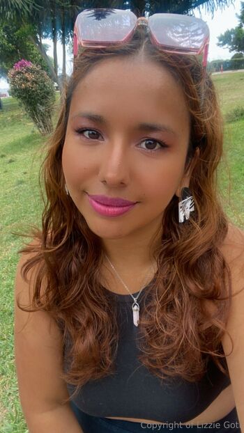 L i z z i e / lizgoti nude photo #39