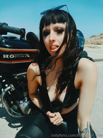 Lizzy Embers fre / lizzyembers_free nude photo #7