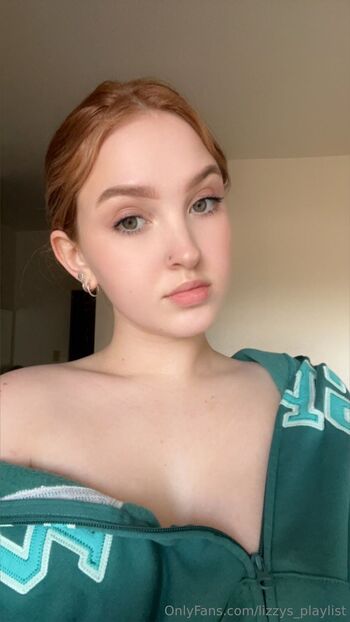 Elizabeths Playlis / lizzys_playlist / lizzyplayswyou nude photo #8