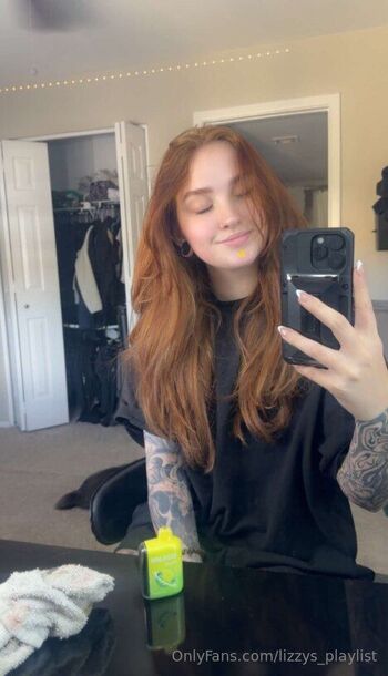 Elizabeths Playlis / lizzys_playlist / lizzyplayswyou nude photo #13