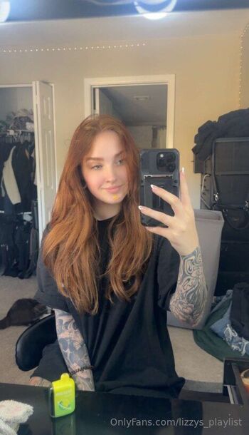Elizabeths Playlis / lizzys_playlist / lizzyplayswyou nude photo #16