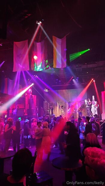 Lily Kell / lkelly nude photo #7