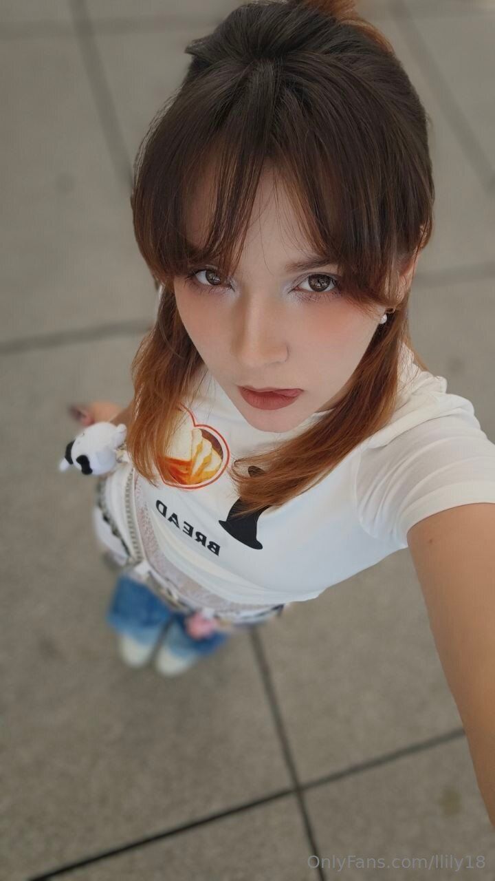 Lily / llily18 nude photo #13