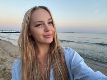 PETITE SUN / llttlesun nude photo #2