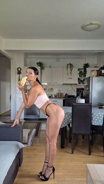 Lol / lola93free / yummymiha / miha_babe93 / mihaela.lolita nude photo #9