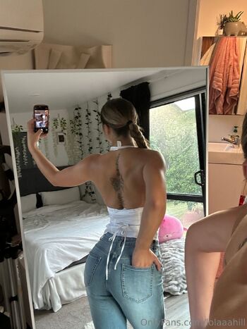 Lola Hill / lolaaahill nude photo #29