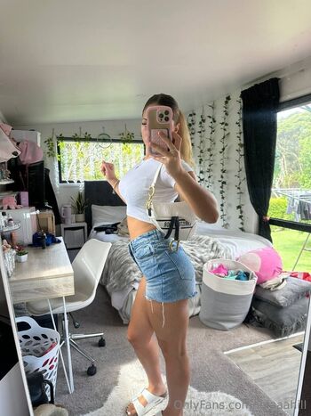 Lola Hill / lolaaahill nude photo #33