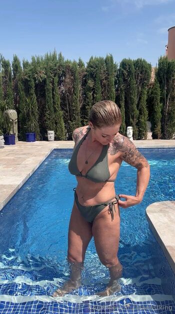 Lola Eastkin / lolaeastking nude photo #16