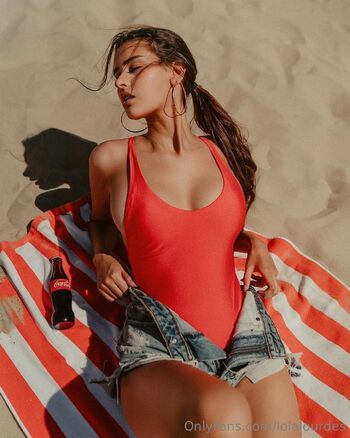 Lola Lourde / lolalourdes nude photo #12