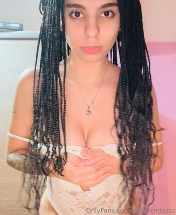 Lola mende / lolamendezzz nude photo #4