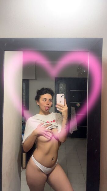 Lola mende / lolamendezzz nude photo #6