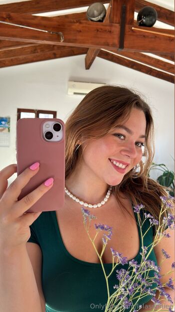 Lola Sophie (free / lolasophiee nude photo #19