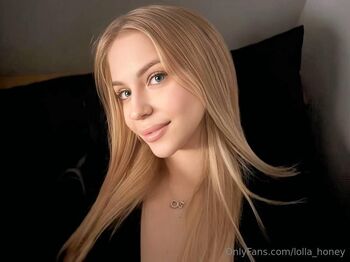 Lolla / lolla_honey nude photo #7