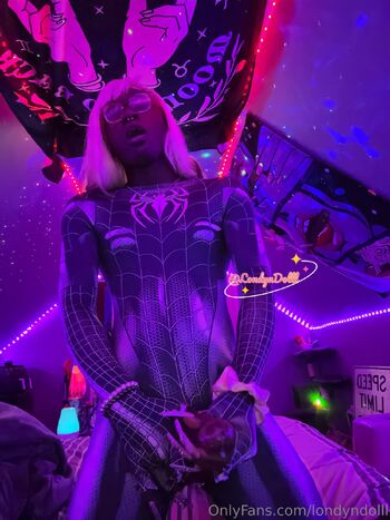 OnlyFans / londyndollll nude photo #20