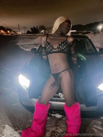 OnlyFans / londyndollll nude photo #24