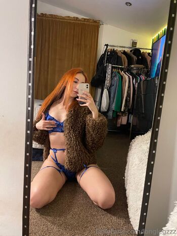 Lana / longlegzzz nude photo #9