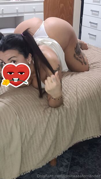 L O L I T A / loolitaaaafernandez nude photo #4
