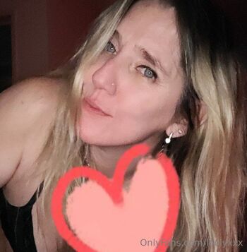 LOLYHOT / loolyxxx nude photo #4