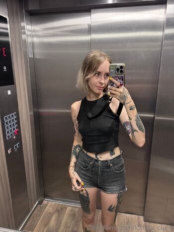 LORENA READY TO SURPRIS / lorena_curry nude photo #16