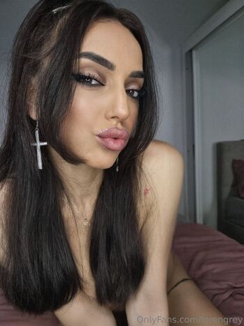 𝙻𝚘𝚛𝚎𝚗 𝙶𝚛𝚎𝚢 FREE PAG / lorengrey nude photo #3