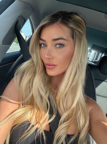 Lorina Jane / lorinajanefree nude photo #19