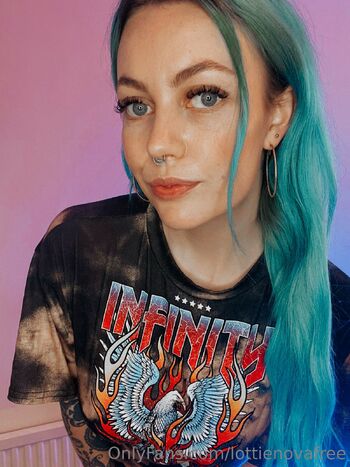 Lottie Nova / lottienovafree / thelottienova nude photo #11