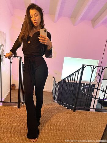 Lotus / lotus_bombb / lotusbombb nude photo #31