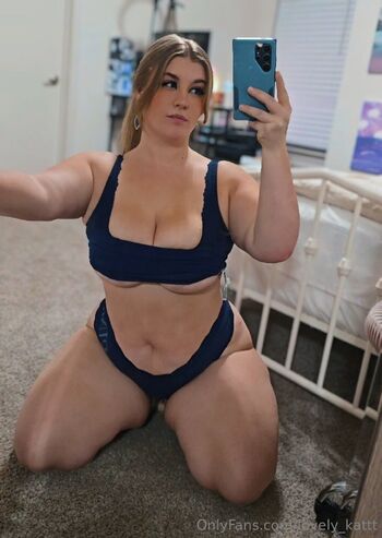 Katt / lovely_kattt nude photo #12