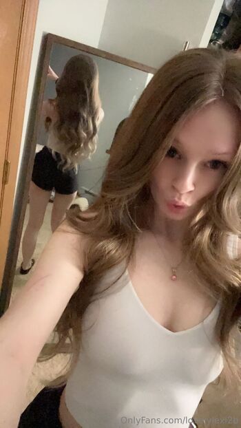 Lexi Love / lovelylexi2b nude photo #6