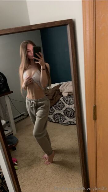 Lexi Love / lovelylexi2b nude photo #8