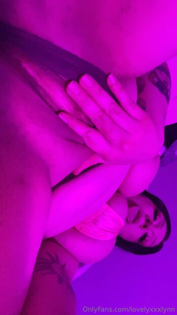 Nalgona / lovelyxxxlynn / janaygamboa nude photo #13