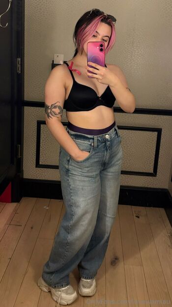 Lovey Lamiau / loveylamiau nude photo #7