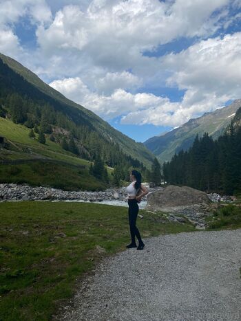 Loviy / loviya nude photo #2