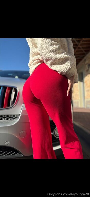 Nicki baby / loyallty420 nude photo #14