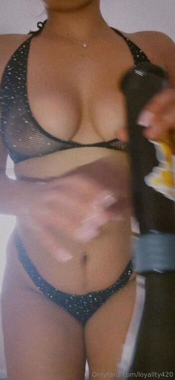 Nicki baby / loyallty420 nude photo #21