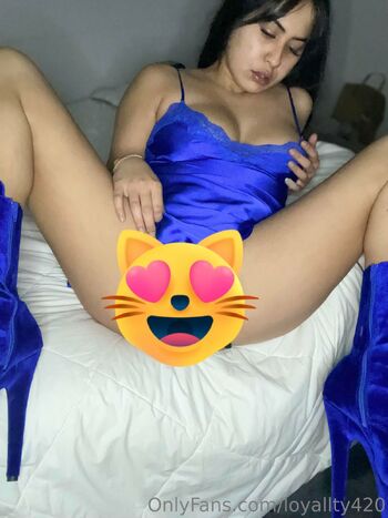 Nicki baby / loyallty420 nude photo #34