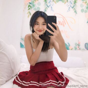 IRIS / lrlsadamsone nude photo #13