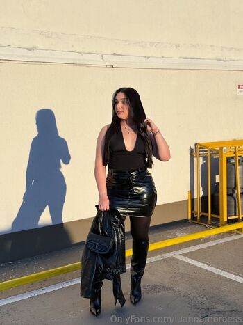 Luann / luannamoraess nude photo #5