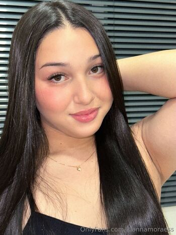 Luann / luannamoraess nude photo #12