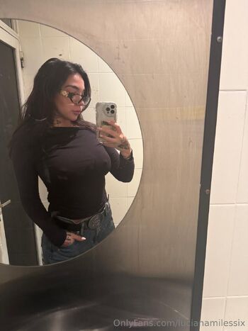 Luciana Miless / lucianamilessix / lucianamilessi nude photo #1