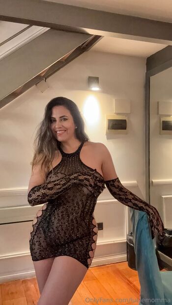 Lucie / luciemomma nude photo #7