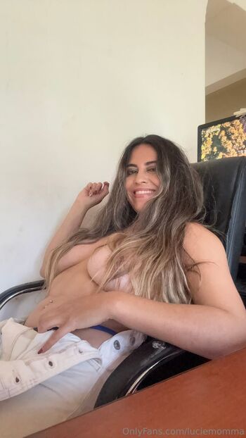 Lucie / luciemomma nude photo #31