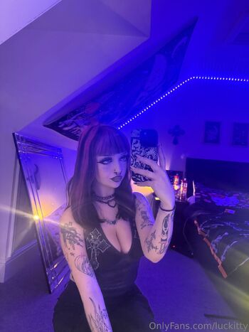 Lucy (50 152cm / luckitty nude photo #7