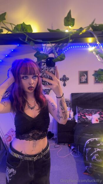 Lucy (50 152cm / luckitty nude photo #29