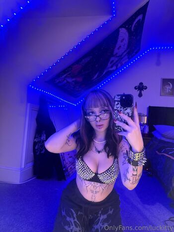 Lucy (50 152cm / luckitty nude photo #32