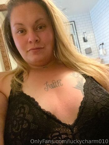 LuckyCharm01 / luckycharm010 nude photo #1