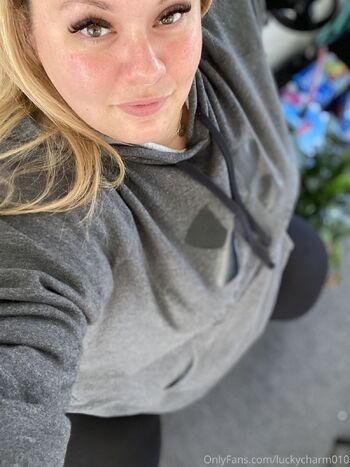 LuckyCharm01 / luckycharm010 nude photo #8