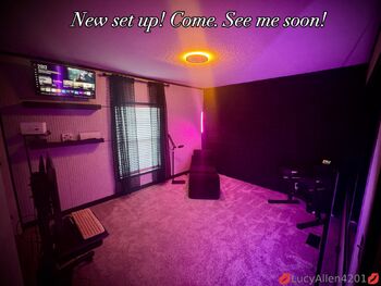 Lucy Alle / lucyallen4201 nude photo #10