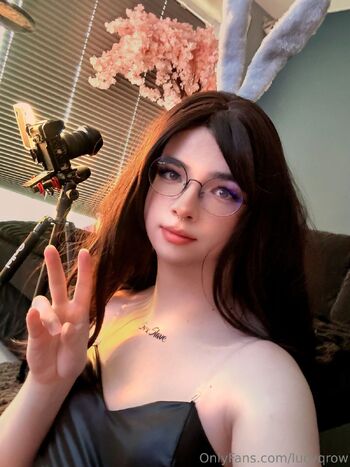 LUCY / lucyqrow nude photo #11