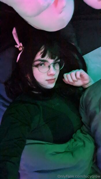 LUCY / lucyqrow nude photo #12